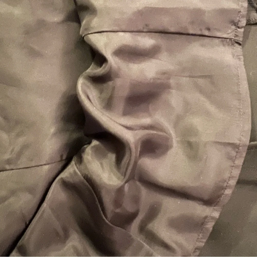 Avenue Montaigne black wool “mermaid” skirt, fully lined. Size 0.